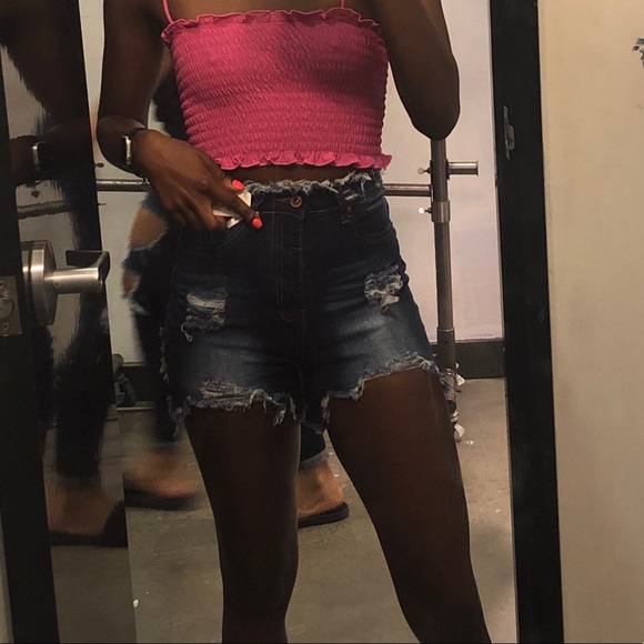 High-waisted Distressed Shorts - Picture 1 of 4